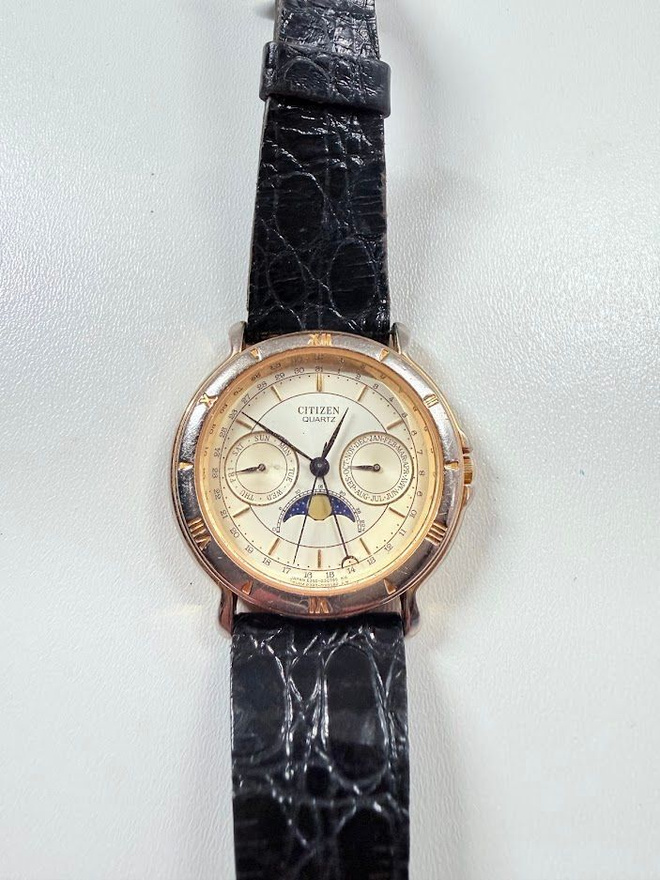 CITIZEN MIESTEN KELLO