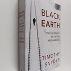 Timothy Snyder : Black Earth - The Holocaust as History a... - pikkukuva 1