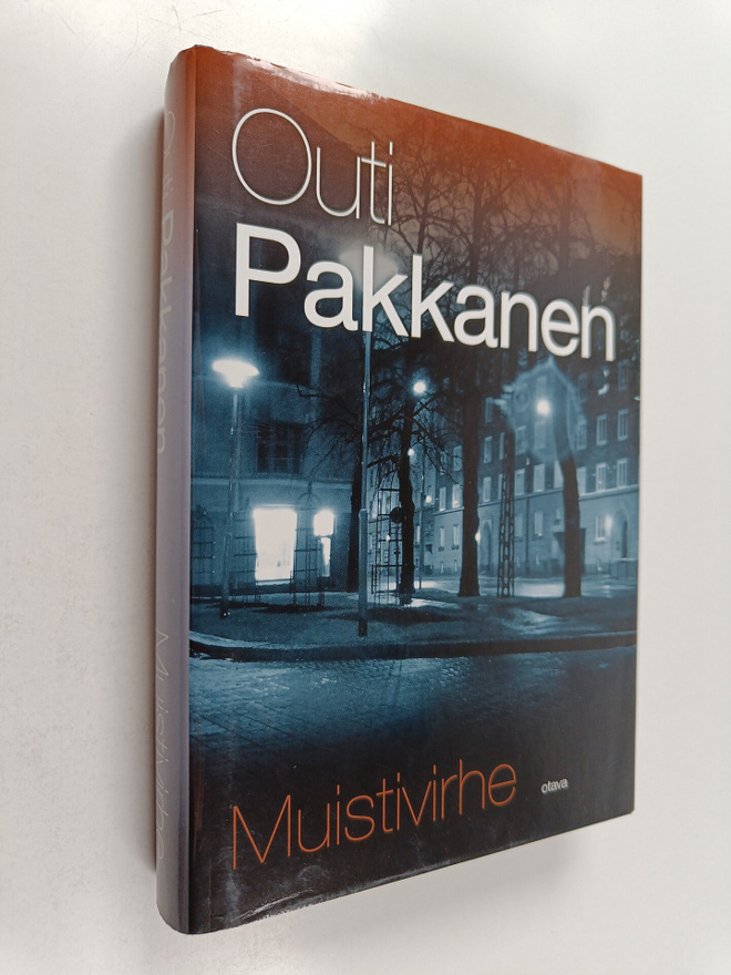 Outi Pakkanen : Muistivirhe
