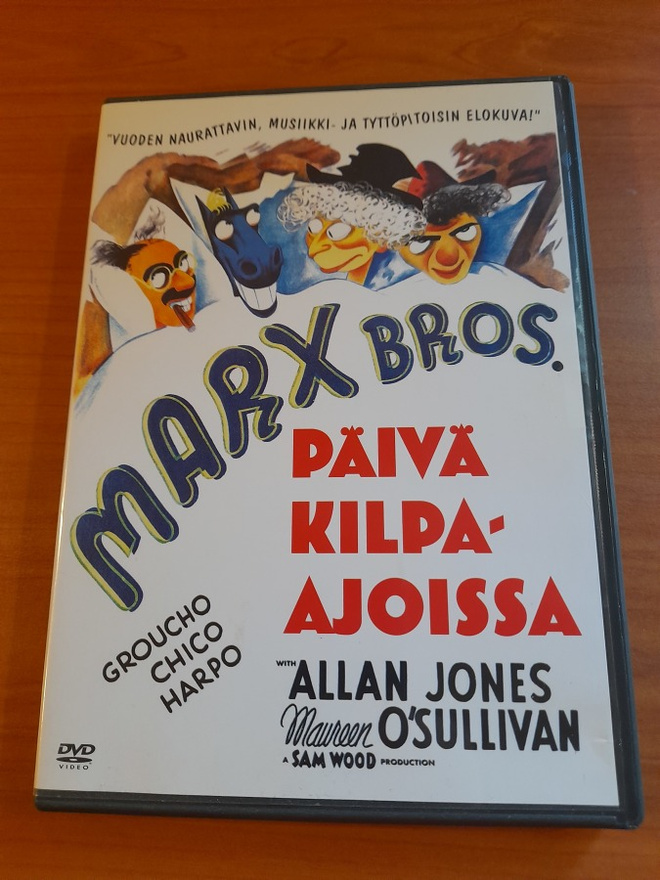 Marx Bros: Päivä kilpa-ajoissa