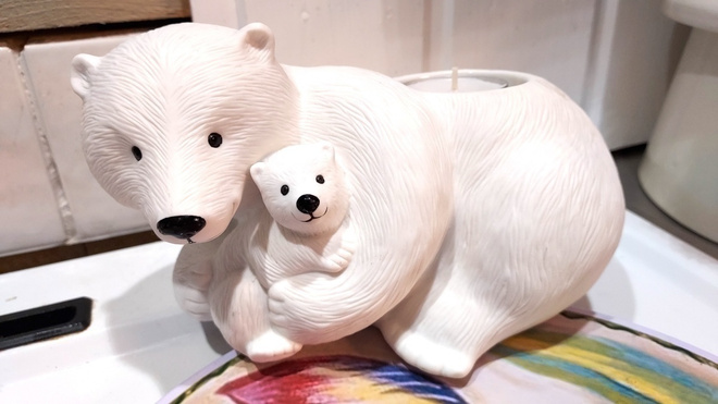SULOINEN PARTYLITE JÄÄKARHUEMO JA POIKANEN -TUIKKUVOTIIVI