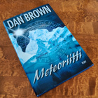 Dan Brown: Meteoriitti - pikkukuva 1