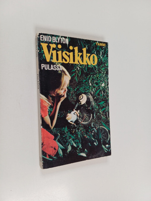 Enid Blyton : Viisikko pulassa