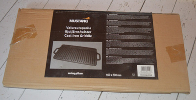 Mustang valurautaparila 46x23cm