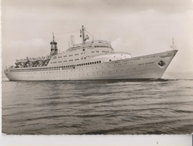 Laiva TMS " Fritz Heckert " mv p140