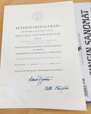 VANHA Luovari Keskuskauppakamari 25 v Palveluksesta 1966