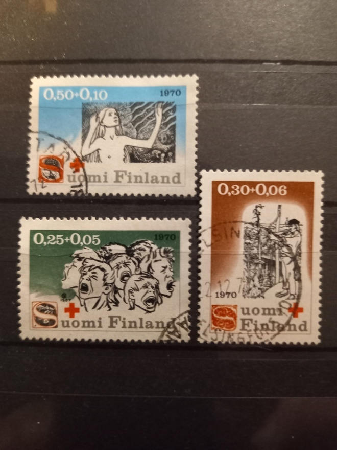 LaPe 672-674 - PUNAINEN RISTI sarja 1970 o