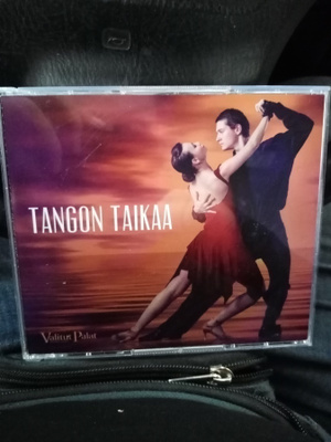 5CD TANGON TAIKAA  (  VALITUT PALAT)
