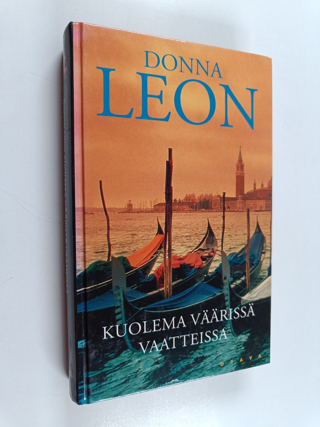 Donna Leon : Kuolema väärissä vaatteissa