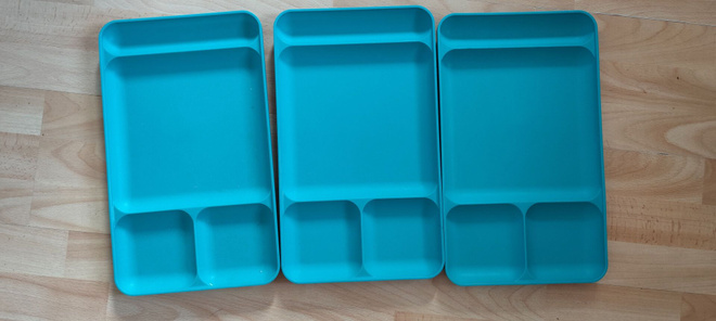 Tupperware 3 kpl aamiais lautasia/tarjottimia