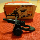 Britains 9705 howitzer 25 tuumaa + anti tankki tykki, 2kpl - pikkukuva 1