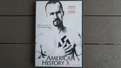 DVD: American History X (Edward Norton, Edward Furlong 1998)