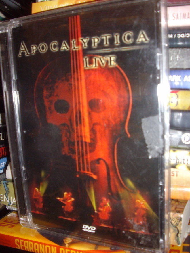 APOCALYPTICA Live DVD (Sis.postikulut)