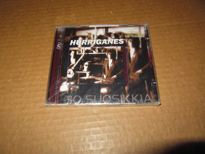 Hurriganes  2-CD 30-Suosikkia "TÄHTISARJA" v.2012 UUSI!