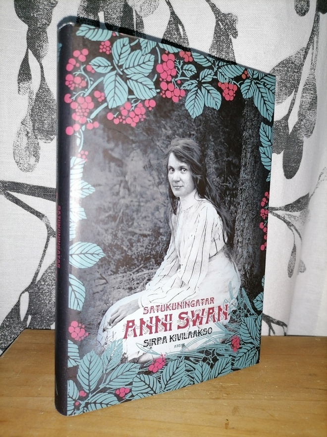 Satukuningatar Anni Swan - Sirpa Kivilaakso 1.p.2009