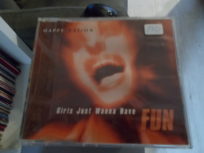CDM HAPPY NATION ** GIRLS JUST WANNA HAVE FUN **