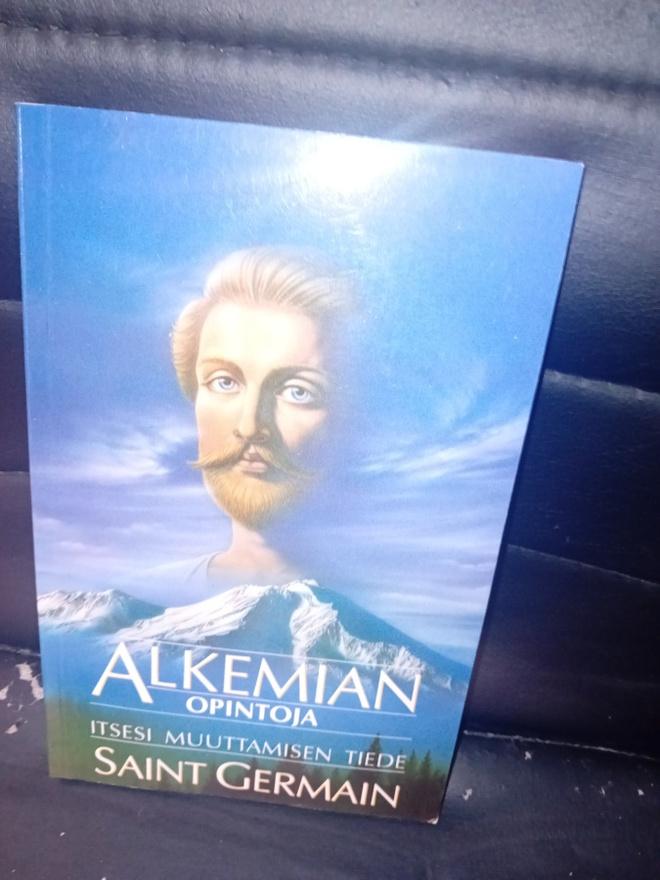 Saint Germain : Alkemian opintoja ( SIS POSTIKULU )