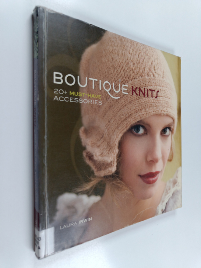 Laura Irwin : Boutique knits : 20+ must-have accessories