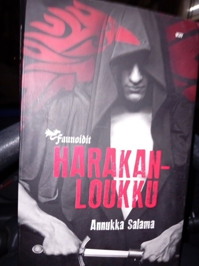 Annukka Salama : Harakanloukku ( SIS POSTIKULU )