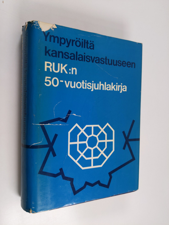 Aimo ym. Halila : Ympyröiltä kansalaisvastuuseen : RUK:n ...