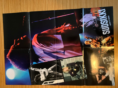 SUOSIKKI JULISTE GUNS N ROSES HYVÄ
