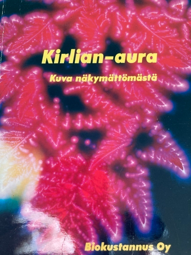 KIRLIAN-AURA KUVA NÄKYMÄTTÖMÄSTÄ