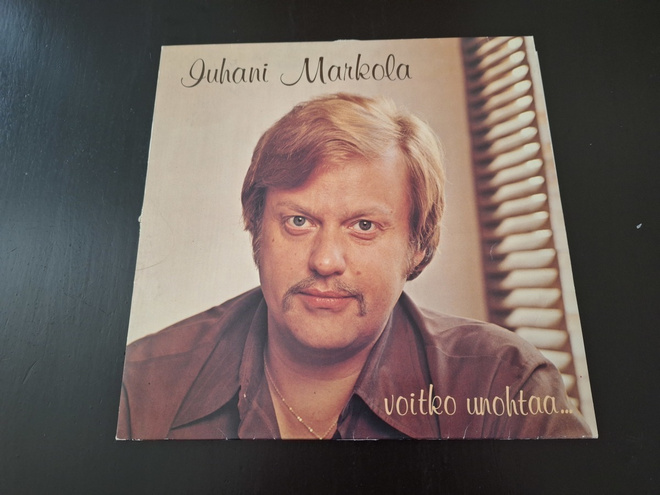 JUHANI MARKOLA - VOITKO UNOHTAA ( LP . VINYYLI )