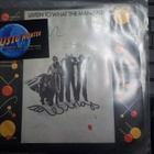 WINGS - LISTEN TO WHAT THE MAN SAID / LOVE IN SONG VG+7" - pikkukuva 1
