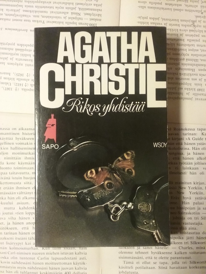 Agatha Christie - Rikos yhdistää (pokkari)