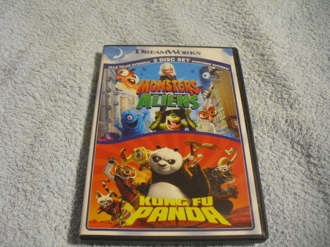 MÖRÖT VASTAAN MUUKALAISET + KUNG FU PANDA***