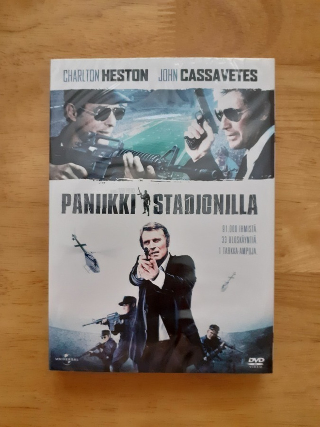 Paniikki stadionilla DVD