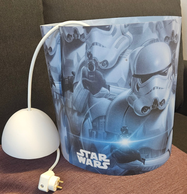 Disney Star Wars Stormtrooper -kattovalaisin