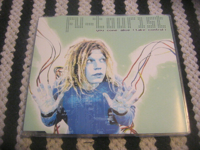 Fu-Tourist - You Come Alive (cds)