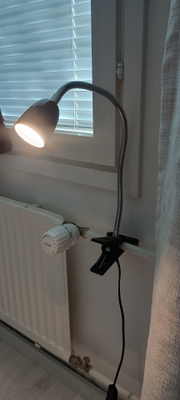 Airam Stella Clip led pöytävalaisin taipuisa varsi