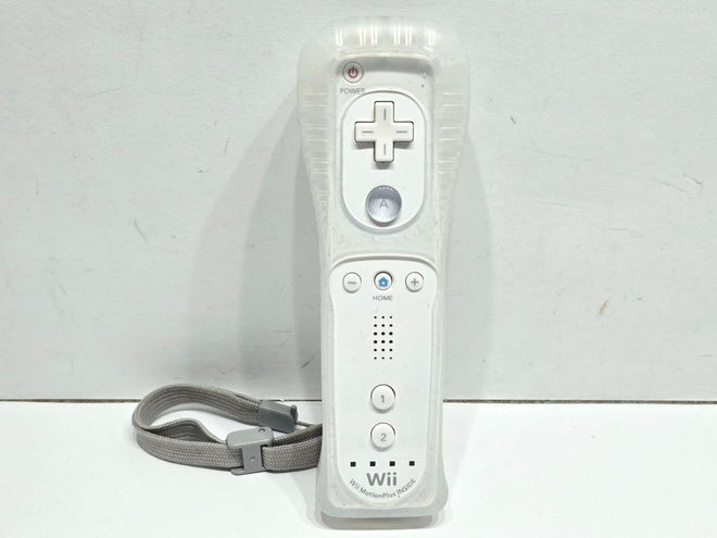 Wii - Wiimote MotionPlus ohjain (Nintendon virallinen)