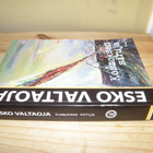 Esko Valtaoja Kosmoksen siruja (nidottu) - pikkukuva 1