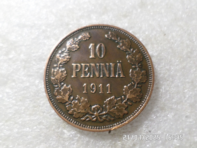 10   penniä  1911  kulkematon  , patinoinin alkua. kl 9 .