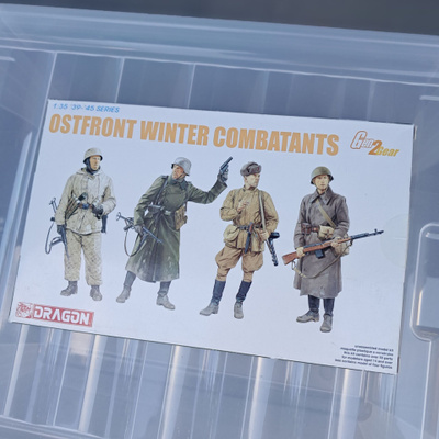 Dragon 1/35 Ostfront Winter Combatants