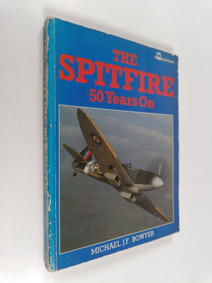 Michael J. F. Bowyer : The spitfire 50 years on