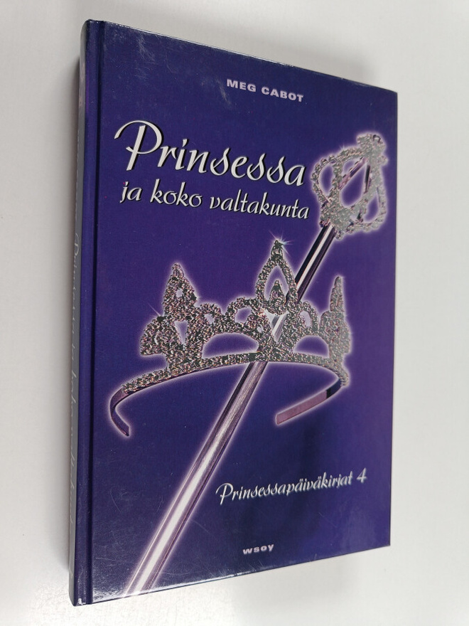 Meg Cabot : Prinsessa ja koko valtakunta