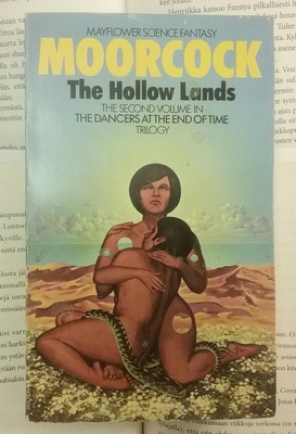 Michael Moorcock - The Hollow Lands (paperback)