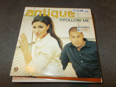 CDS ANTIQUE ** FOLLOW ME **