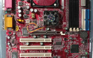 Socket 478 emolevy MSI 845 Ultra, tehdaskorjattu