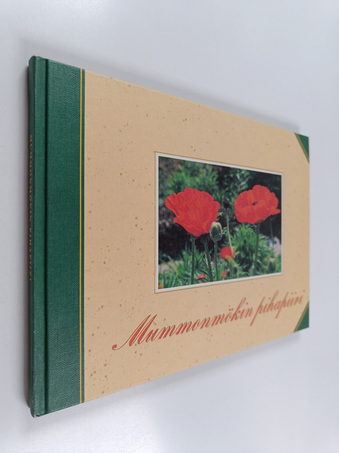 Anu Ranta ym. : Mummonmökin pihapiiri