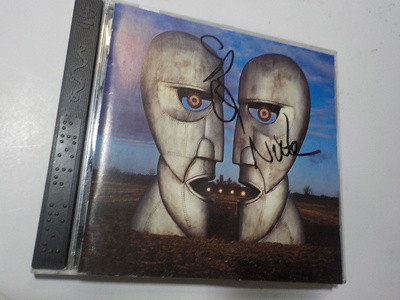 PINK FLOYD - THE DIVISION BELL CD KAHDELLA NIMMARILLA