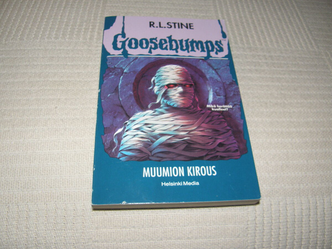 R. L Stine Goosebumps Muumion kirous  -nid