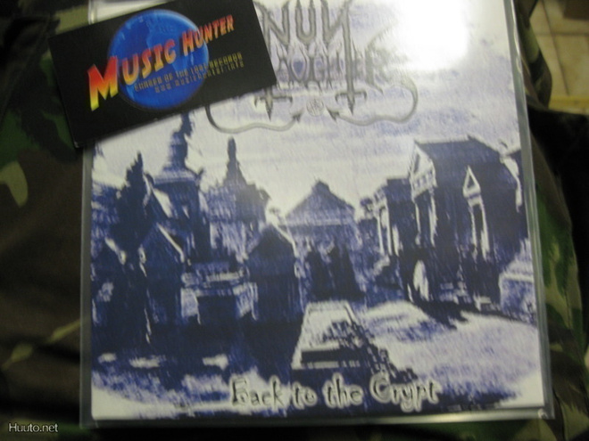NUNSLAUGHTER/SLAUGHTER -BACK TO THE CRYPT/SADIST NEW/UUSI 7"