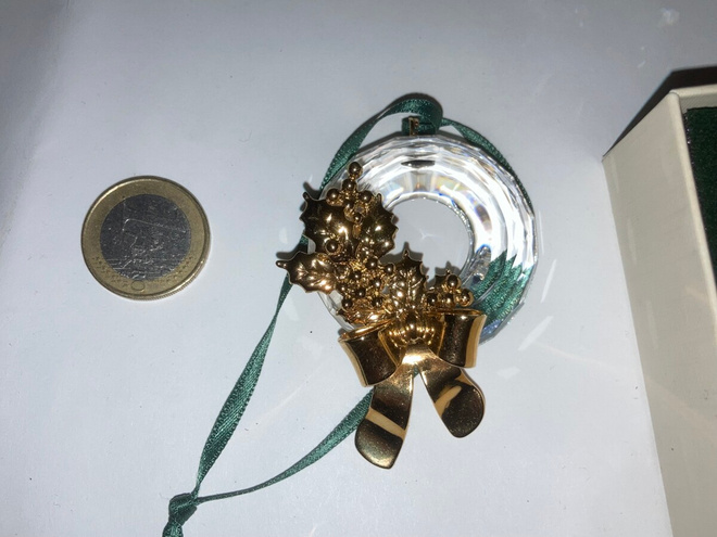 Swarovski 203081 Christmas Memories Wreath Ornament (1996-20