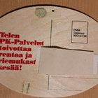 mies kalastaa, kännykät, vanerikortti, kulkenut - pikkukuva 2