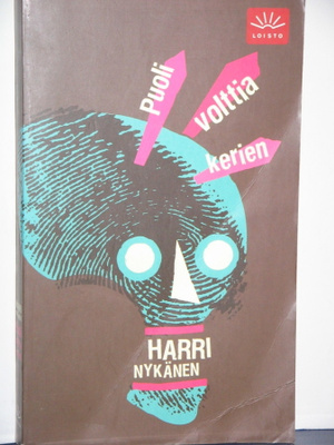Harri Nykänen : Puoli volttia kerien